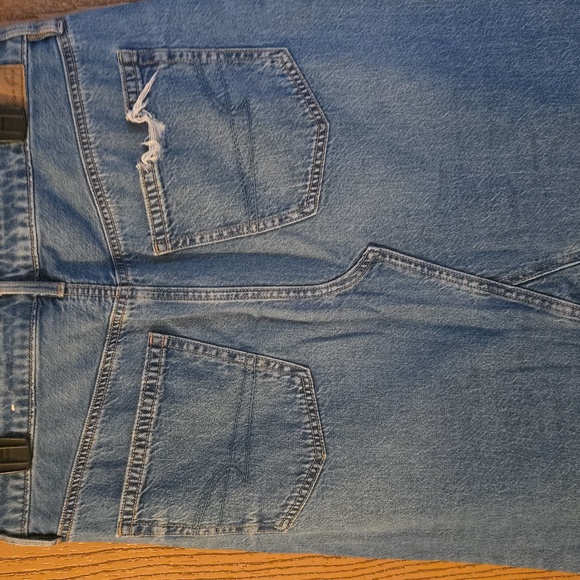 American Eagle Outfitters Blue Denim Skirt washed But Never Worn. - Picture 3 of 4